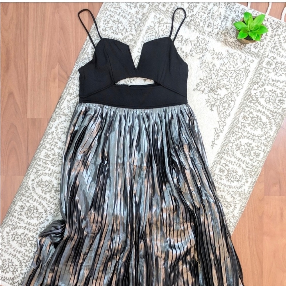 NWT Free People Piper Pleated
Midi Dress - Picture 3 of 5